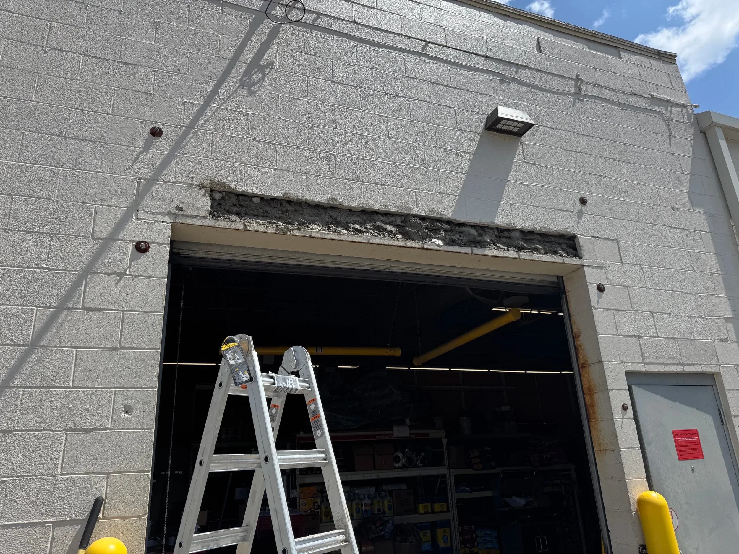 Commercial Building Exterior Loading Dock Door With Ladder