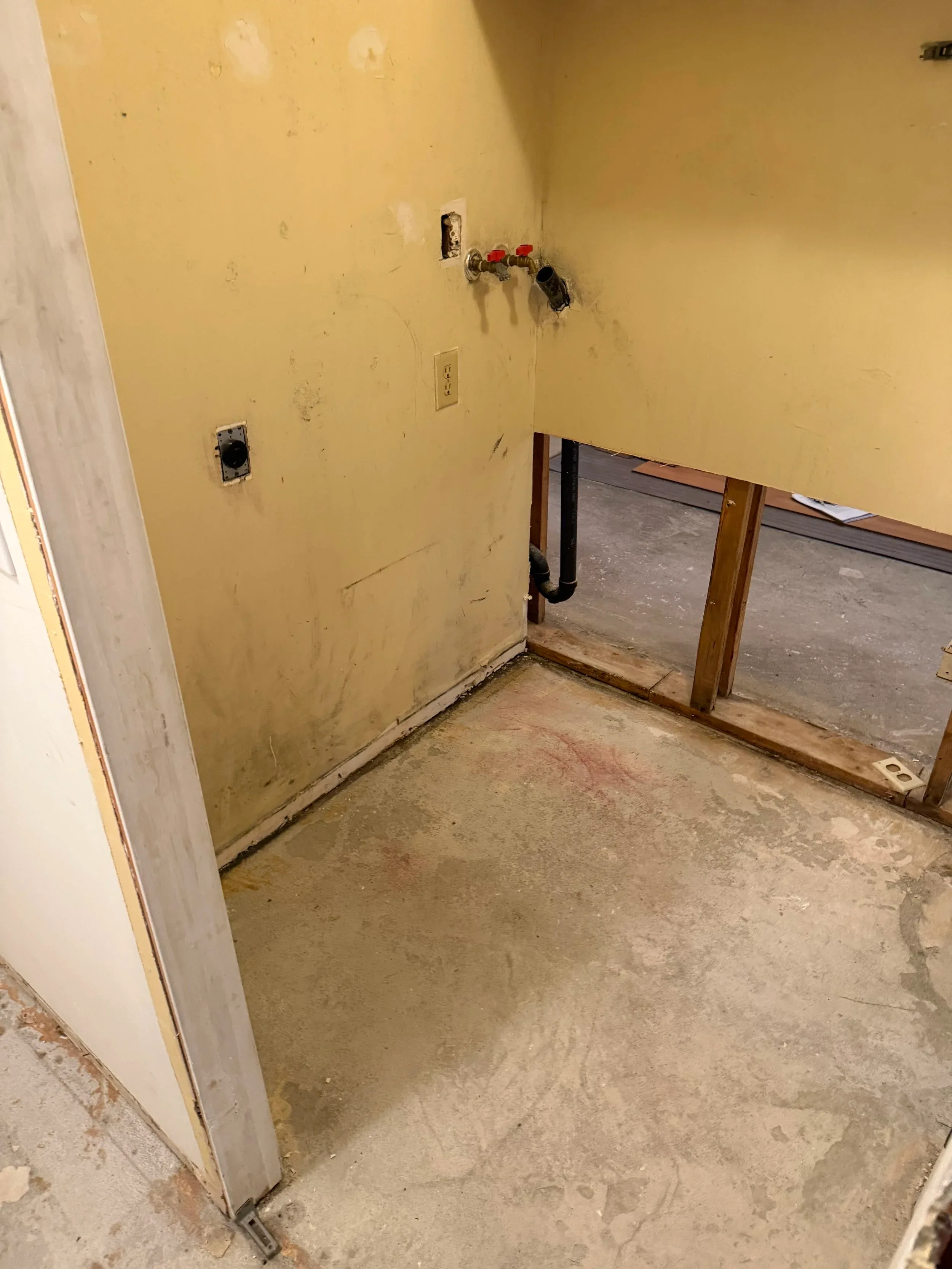 Laundry Room Plumbing Electrical Rough In Exposed Studs