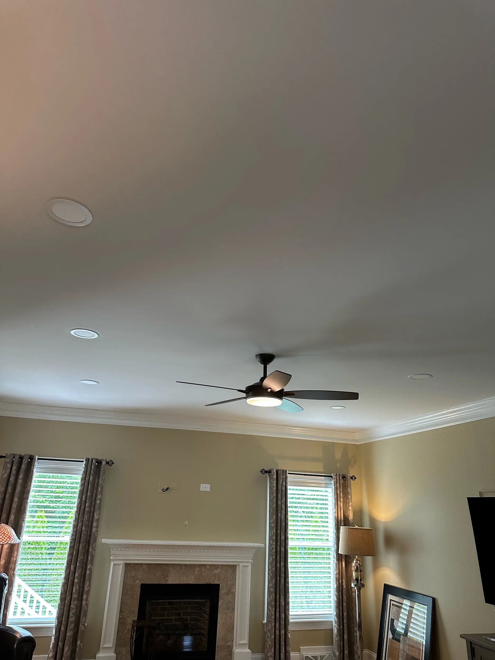 Living Room Ceiling Fan Recessed Lights Above Fireplace