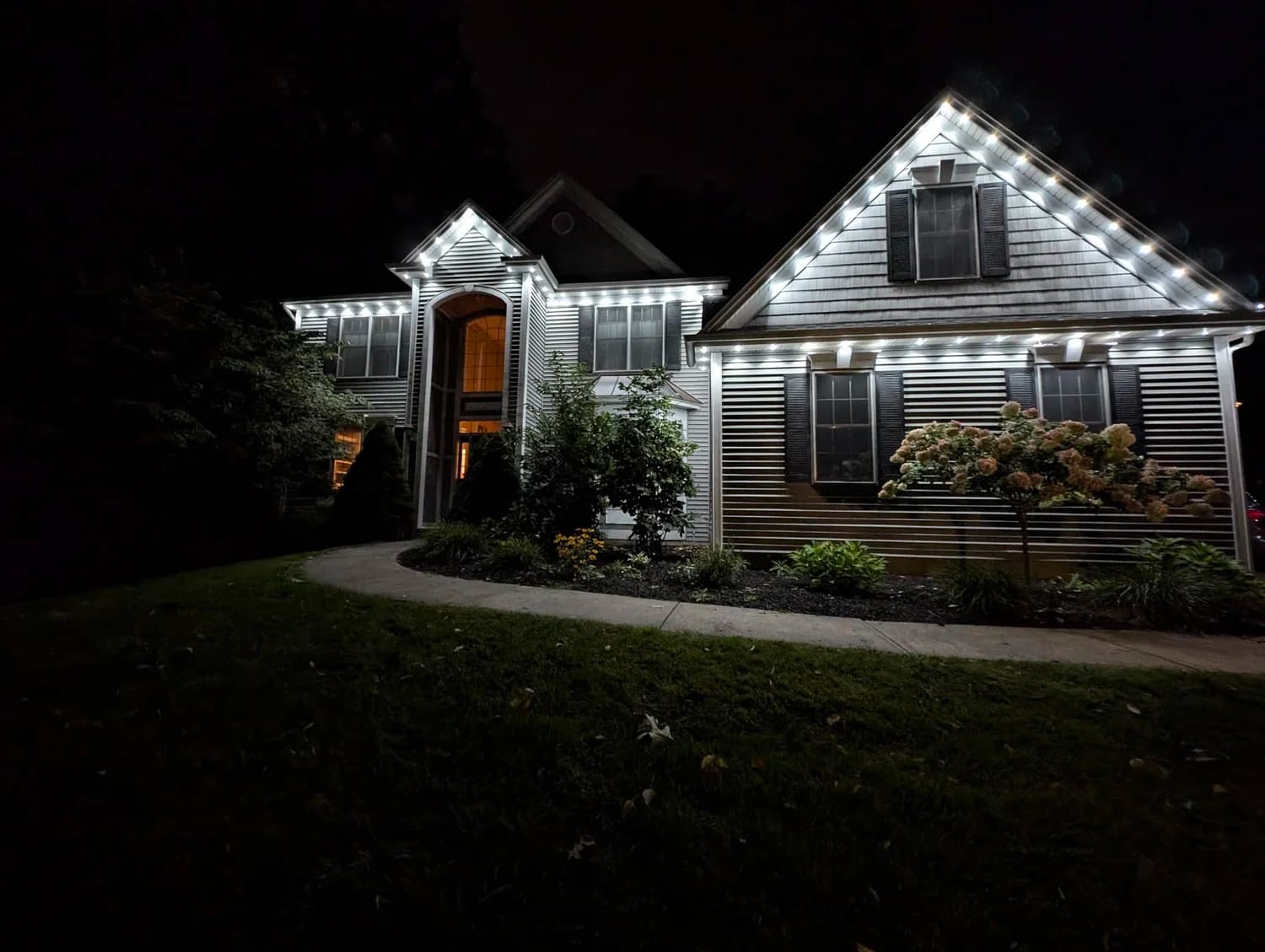 Permanent Outdoor LED Roofline Lighting White House Gable View